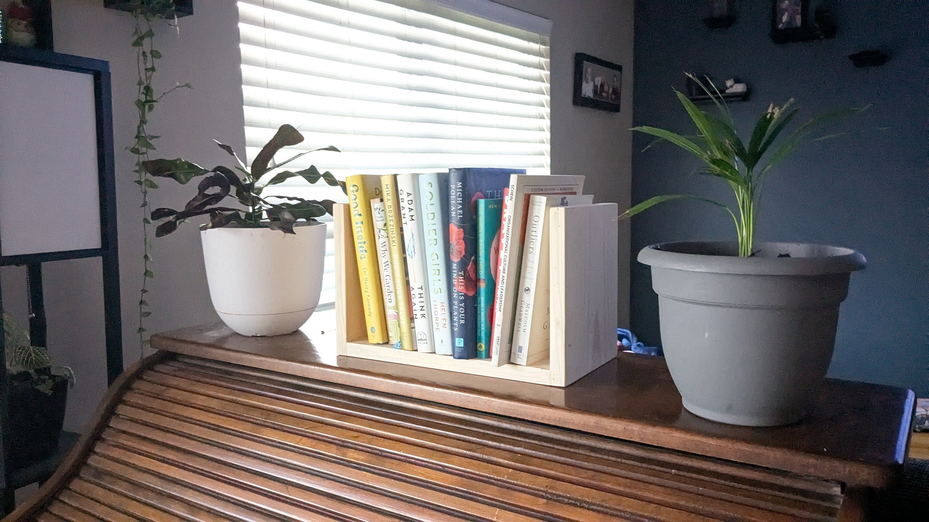 Desktop Bookcase Mini Library Bookend Office Desk Book Organizer Small Kids Library Storage Small Book Holder Decor Bookend Shelf  Display